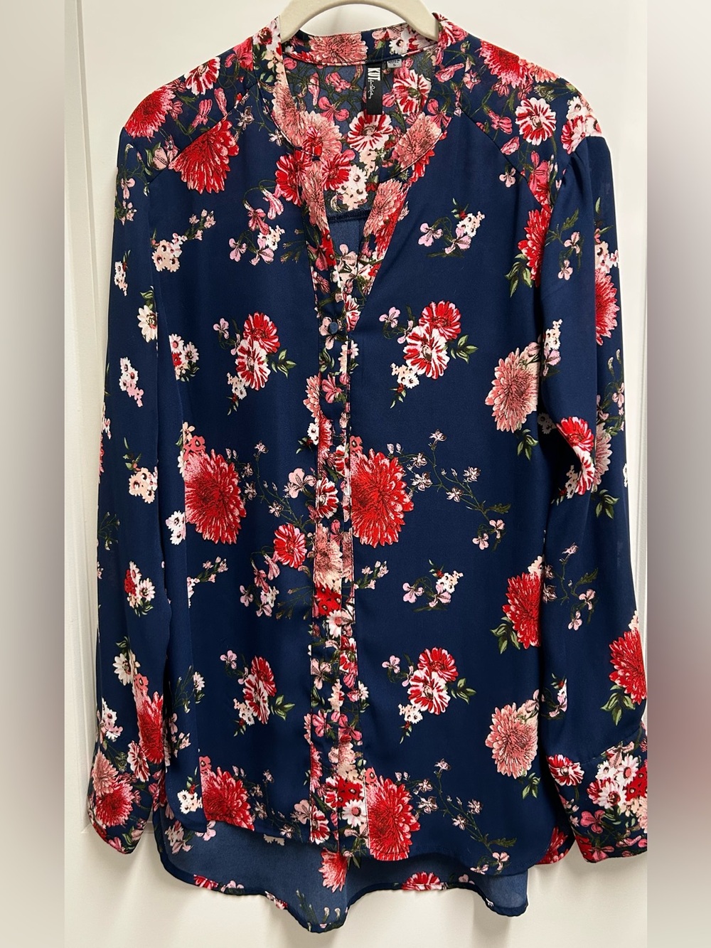 KUT FROM THE KLOTH Floral Blouse with Red and Pink Flowers Size Small